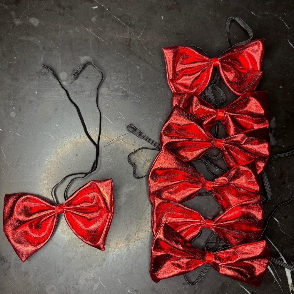 Set of seven red bow ties for costumes devil​​​​